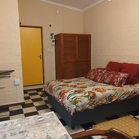 Peaceful 1-Bedroom Granny Flat In Sunnyside Grahamstown Exteriér fotografie