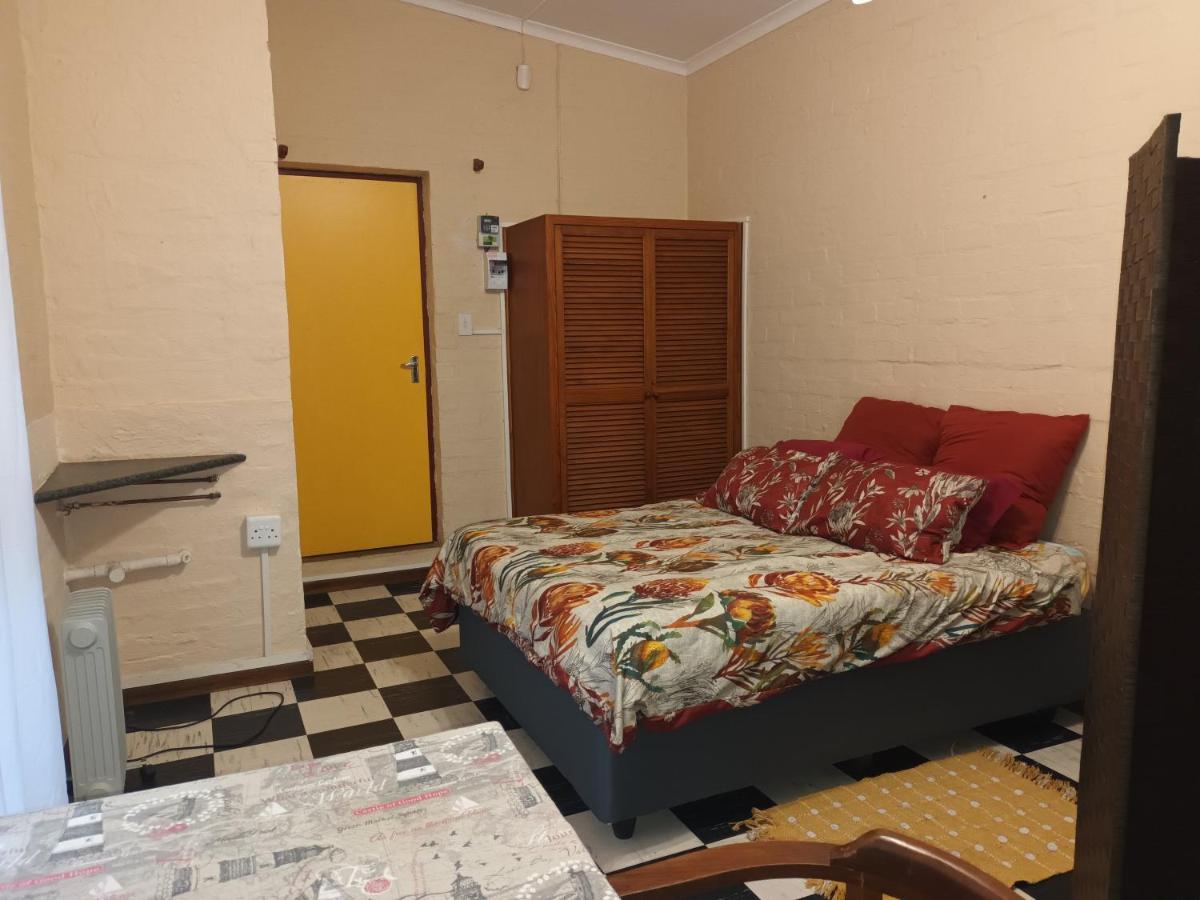 Peaceful 1-Bedroom Granny Flat In Sunnyside Grahamstown Exteriér fotografie